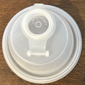 Tupperware 845 & 564 Replacement Quick Shake Shaker Lid Top Seal Spout Sheer GUC